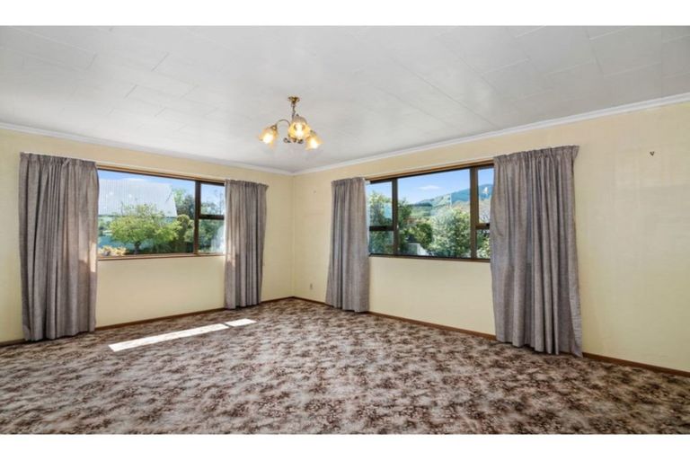 Photo of property in 1/1 Byron Place, Stoke, Nelson, 7011