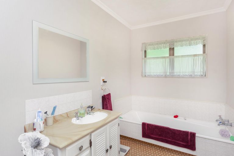 Photo of property in 6 Kowhai Avenue, Morrinsville, 3300