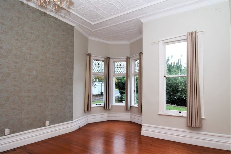 Photo of property in 9 Awanui Street, Birkenhead, Auckland, 0626