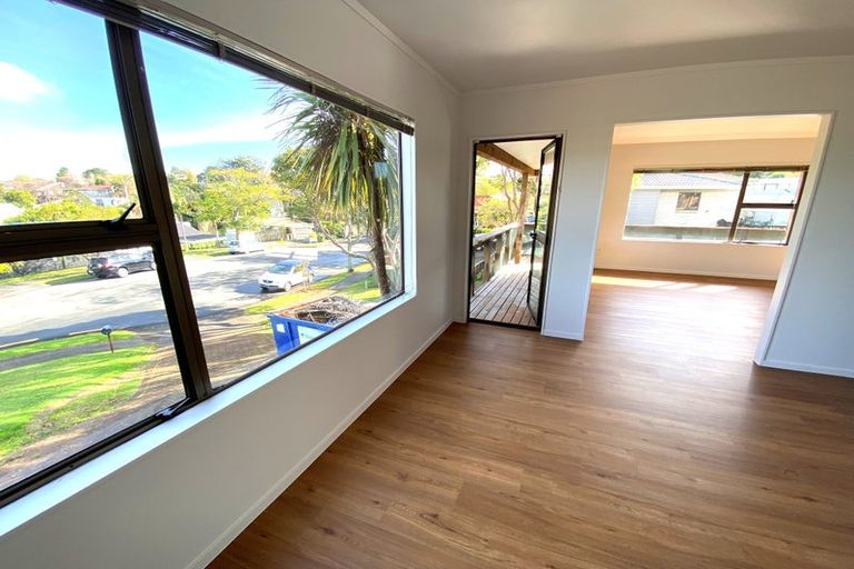 Photo of property in 11 Birman Close, Half Moon Bay, Auckland, 2012
