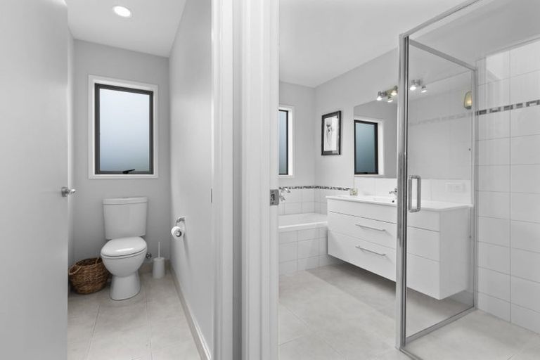 Photo of property in 41 Sandwich Road, St Andrews, Hamilton, 3200