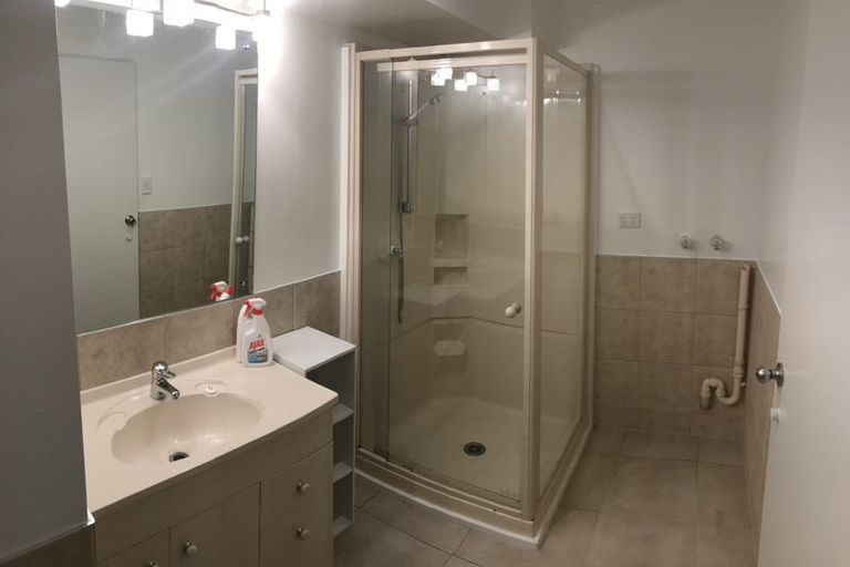 Photo of property in 122 Fairview Avenue, Fairview Heights, Auckland, 0632