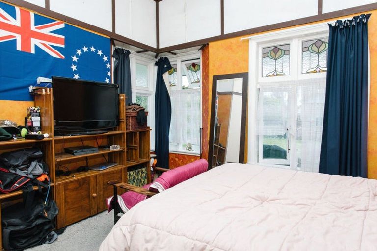 Photo of property in 49 Swinburn Street, Dannevirke, 4930