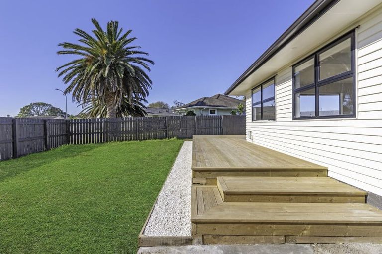 Photo of property in 24 Heyford Close, Mangere, Auckland, 2022