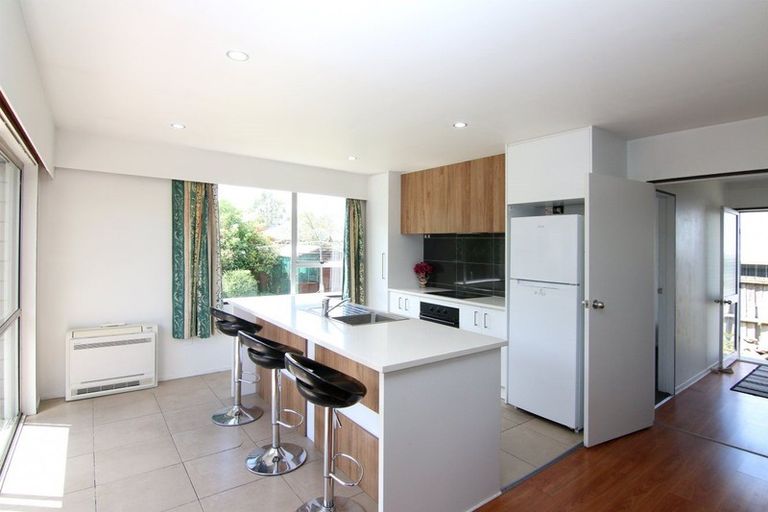 Photo of property in 9a Meadow Street, Papanui, Christchurch, 8052