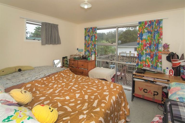Photo of property in 10 Camphora Place, Ranui, Auckland, 0612