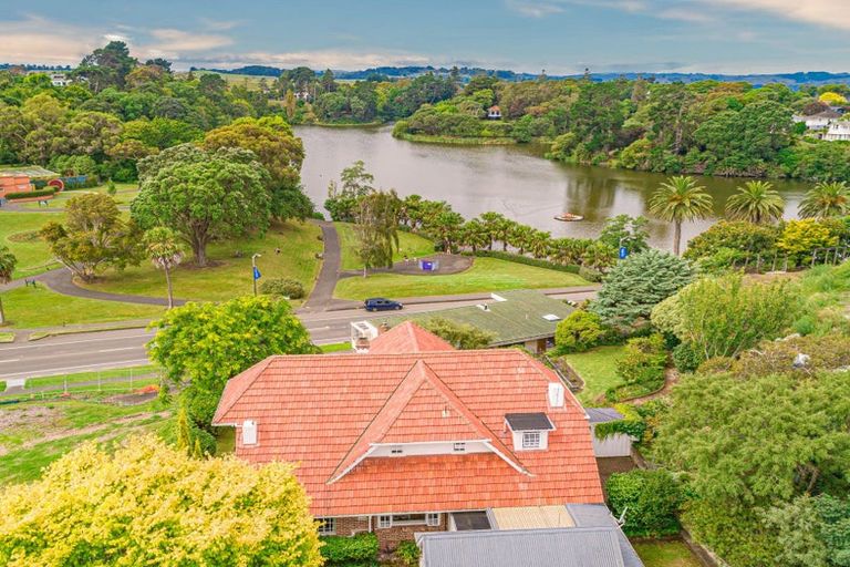 Photo of property in 84 Parkes Avenue, Saint Johns Hill, Whanganui, 4501
