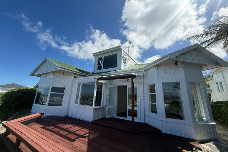 Photo of property in 8 Springfield Terrace, Kelburn, Wellington, 6012