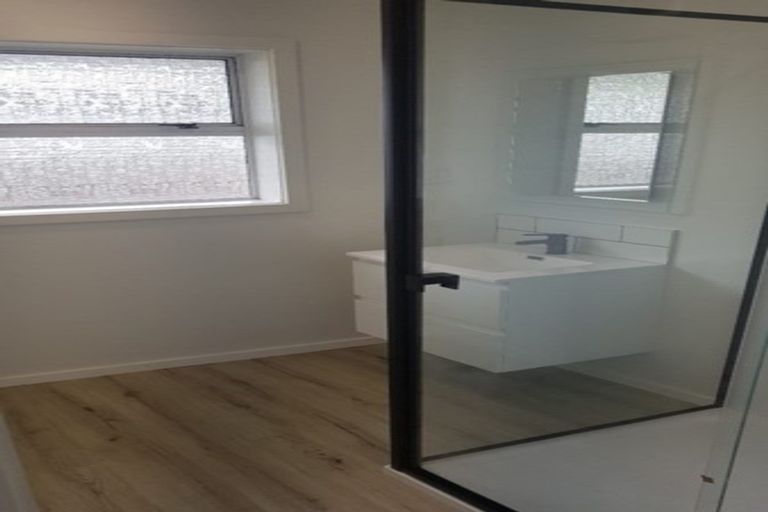 Photo of property in 7 Pinehurst Crescent, Russley, Christchurch, 8042