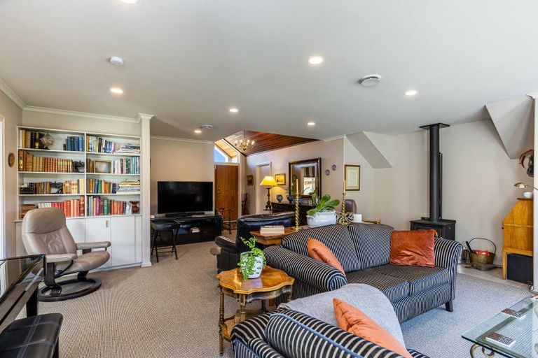 Photo of property in 10 Glentui Place, Waikawa, Picton, 7220