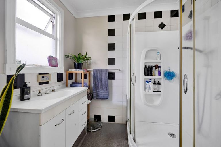 Photo of property in 7 George Street, Eltham, 4322