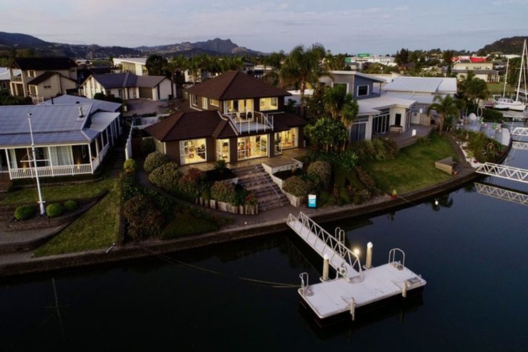 Photo of property in 19 Aquila Drive, Whitianga, 3510