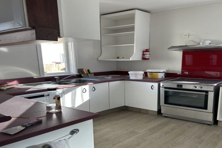 Photo of property in 73 Kauri Street, Miramar, Wellington, 6022