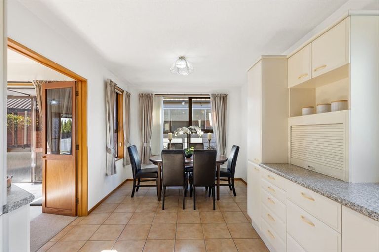 Photo of property in 21 Mulberry Place, Redwood, Christchurch, 8051