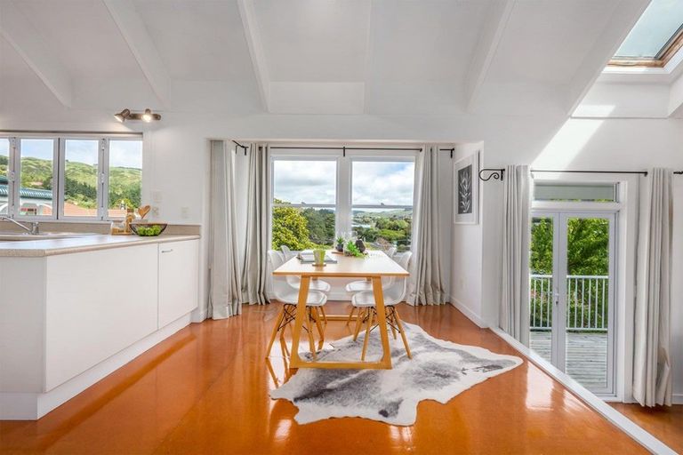 Photo of property in 31 Huanui Street, Ranui, Porirua, 5024