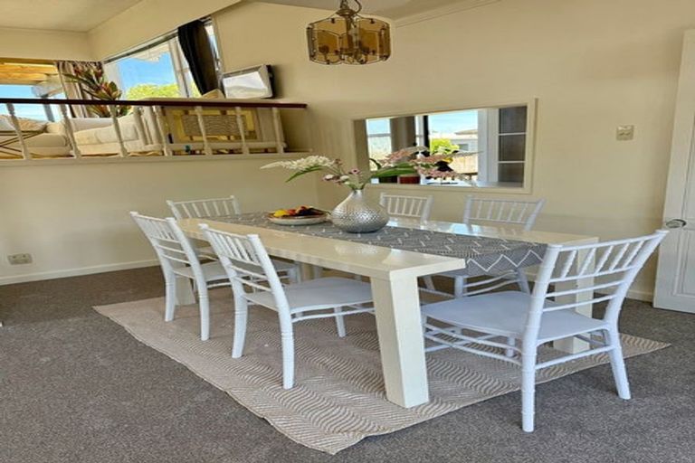 Photo of property in 57 Forrest Hill Road, Milford, Auckland, 0620