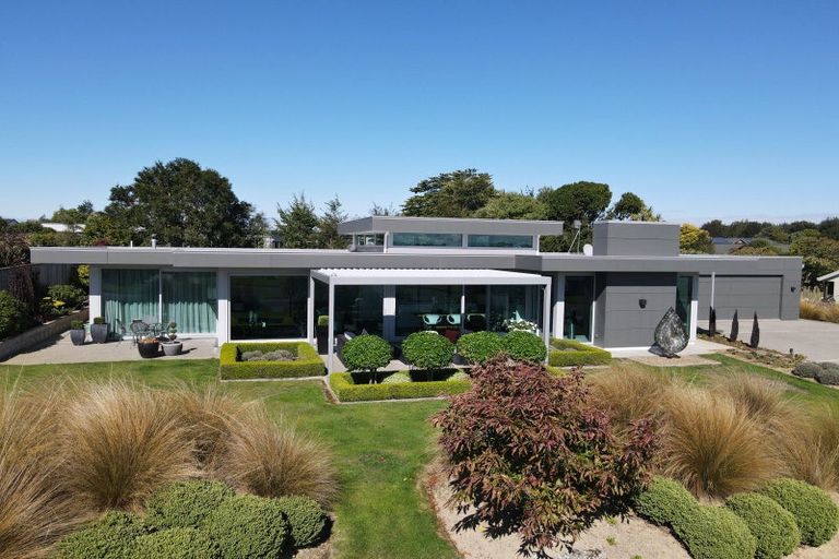 Photo of property in 39 Welsh Road, Winton, 9720