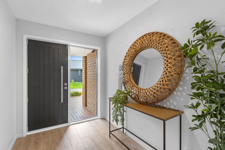 Photo of property in 18 New Creek Mews, Rolleston, 7614