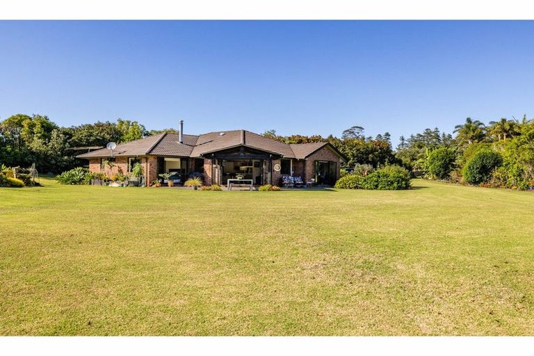 Photo of property in 5 Kotare Heights, Kerikeri, 0230