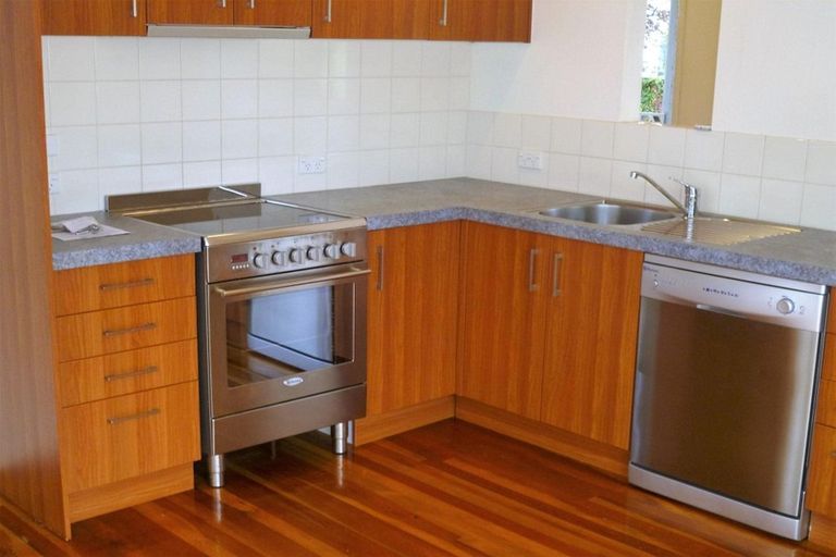 Photo of property in 2/201 Prospect Road, Hastings, 4122