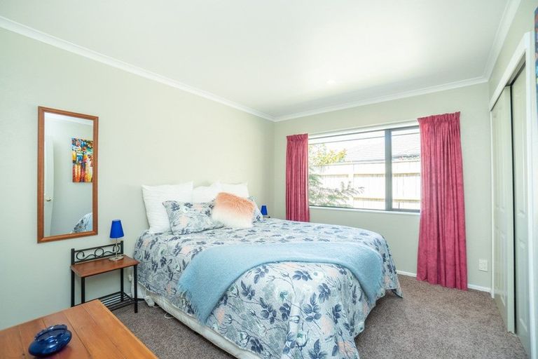 Photo of property in 147 Pacific Drive, Fitzherbert, Palmerston North, 4410