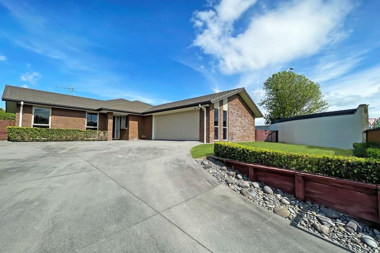 Photo of property in 2 Woodridge Drive, Flagstaff, Hamilton, 3210