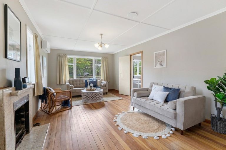 Photo of property in 29 Manuka Street, Otaki Beach, Otaki, 5512