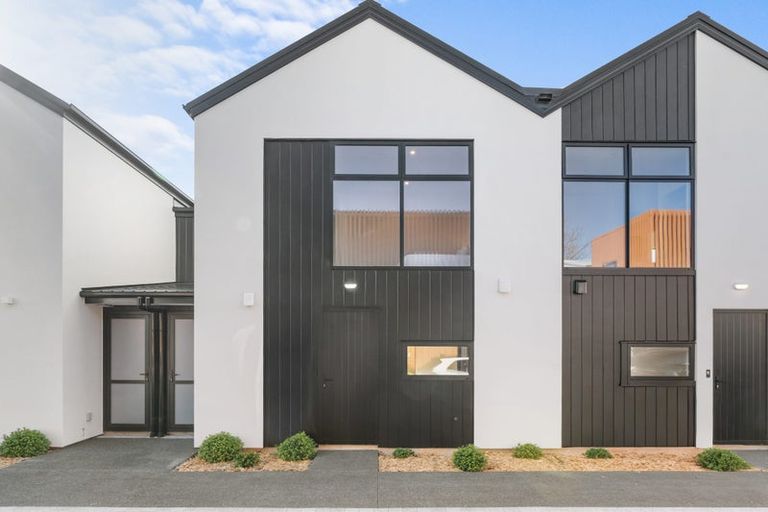Photo of property in 16/130 Holly Road, St Albans, Christchurch, 8014