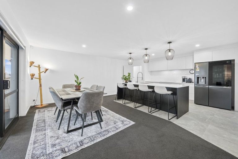 Photo of property in 11 Te Rata Boulevard, Karaka, 2124
