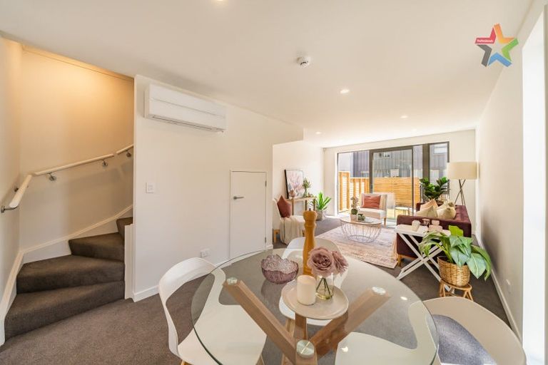 Photo of property in 32 John Street, Stokes Valley, Lower Hutt, 5019