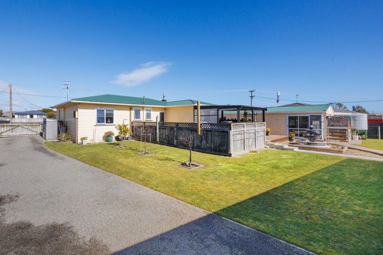 Photo of property in 69 Seabury Avenue, Foxton Beach, Foxton, 4815