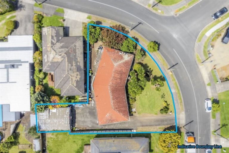 Photo of property in 1/6 Buckingham Crescent, Manukau, Auckland, 2025