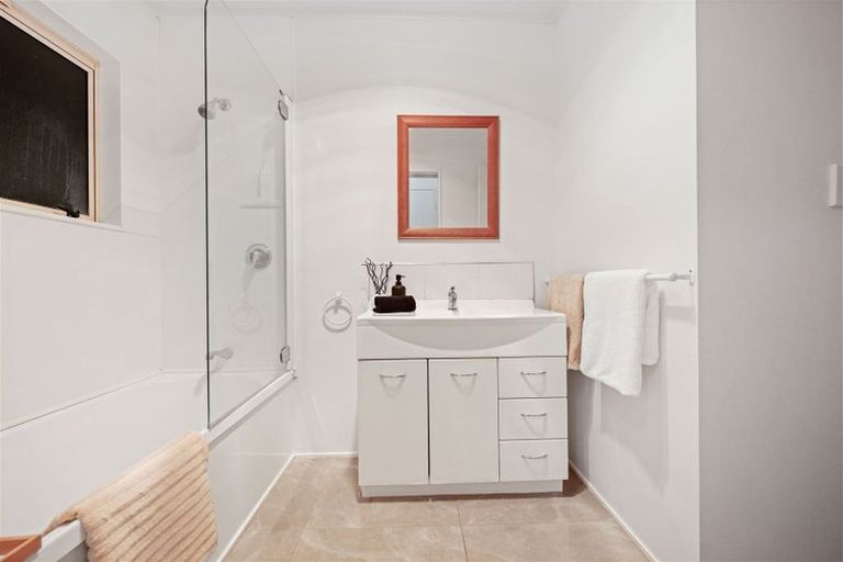 Photo of property in 8 Moreland Avenue, Pukete, Hamilton, 3200