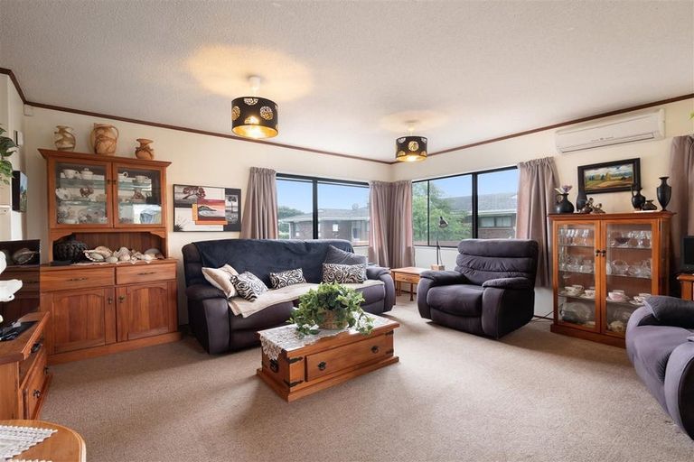 Photo of property in 100b Boucher Avenue, Te Puke, 3119