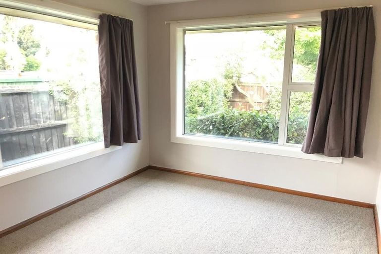 Photo of property in 54 Peer Street, Upper Riccarton, Christchurch, 8041
