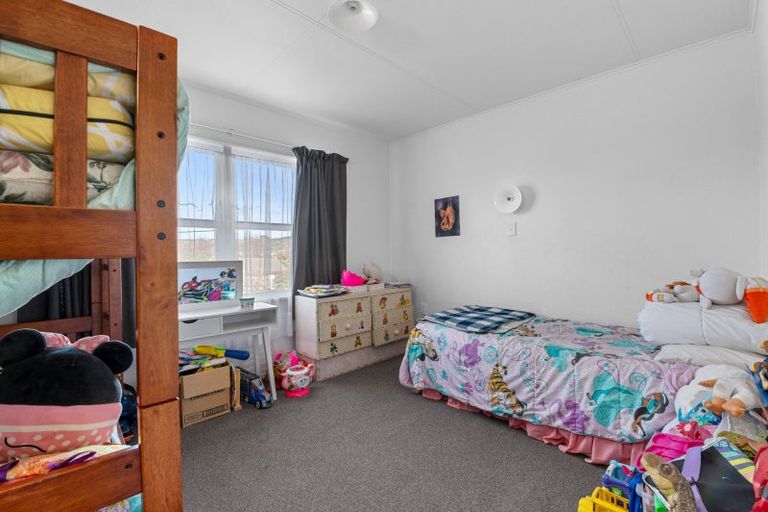 Photo of property in 2 Spencer Street, Western Heights, Rotorua, 3015