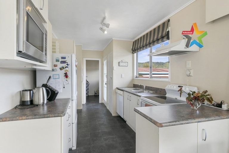 Photo of property in 41 Meremere Street, Wainuiomata, Lower Hutt, 5014