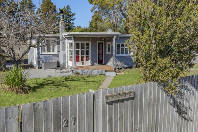 Photo of property in 29 Stalkers Road, Woodend Beach, Woodend, 7691