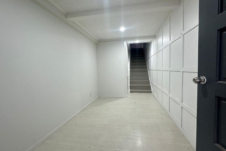 Photo of property in 720 Massey Road, Mangere, Auckland, 2022