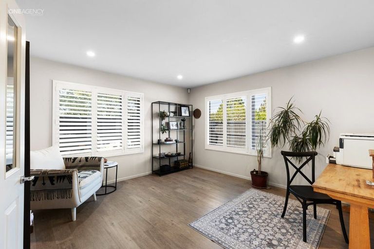 Photo of property in 8 Cunneen Place, Aidanfield, Christchurch, 8025