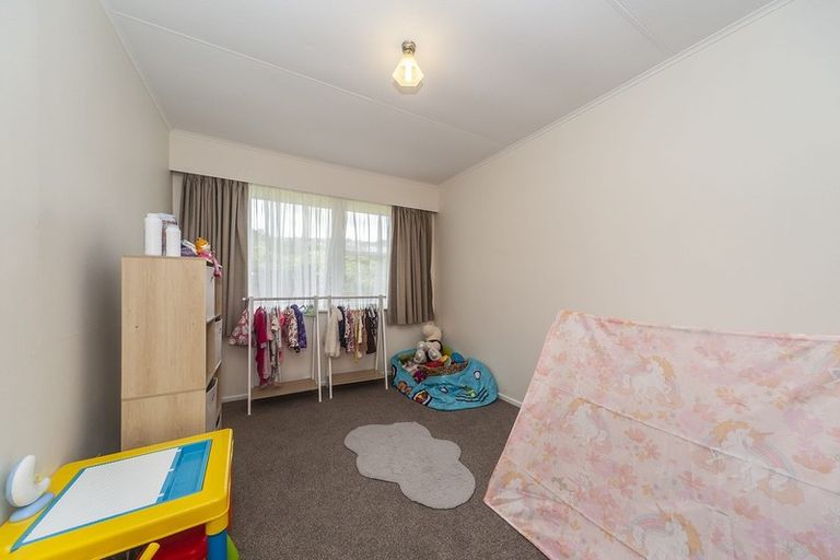 Photo of property in 6 Cranwell Street, Churton Park, Wellington, 6037