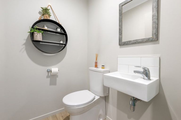 Photo of property in 69 Bert Wall Drive, Omokoroa, 3114