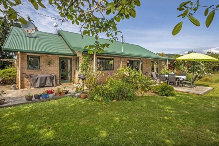 Photo of property in 29 Taurau Valley Road, Manutuke, 4072