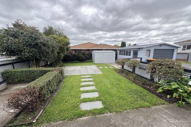 Photo of property in 19 College Street, Awapuni, Palmerston North, 4412