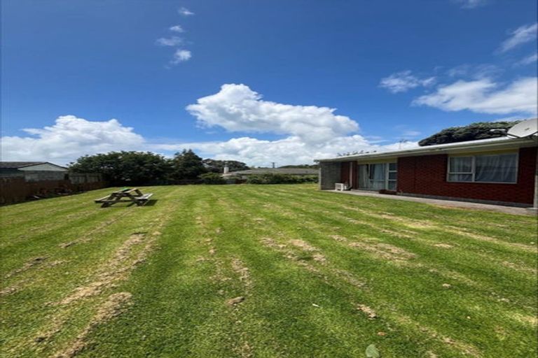 Photo of property in 20 Mouatt Street, Waitara, 4320