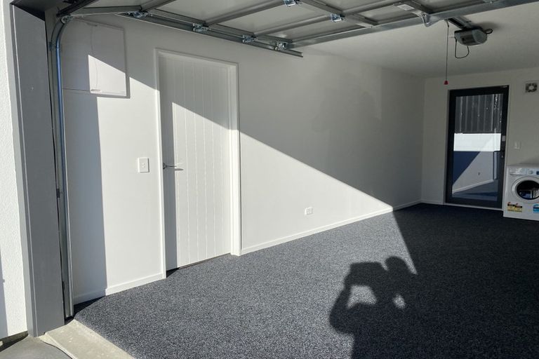 Photo of property in 10 Wheatsheaf Lane, Heathcote Valley, Christchurch, 8022