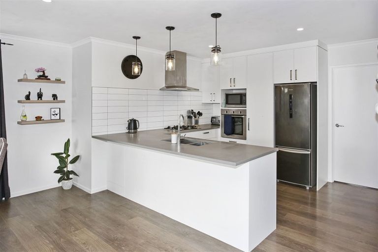 Photo of property in 19 Glennron Lane, Waiuku, 2123