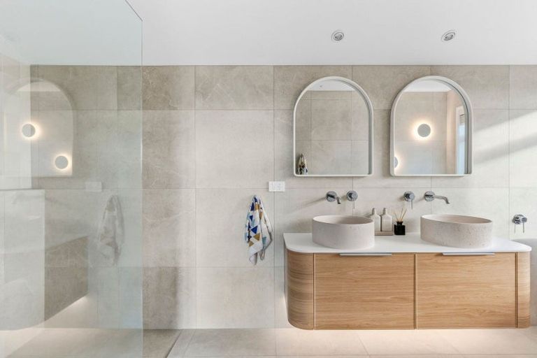 Photo of property in 49 Jarrett Terrace, Leamington, Cambridge, 3432