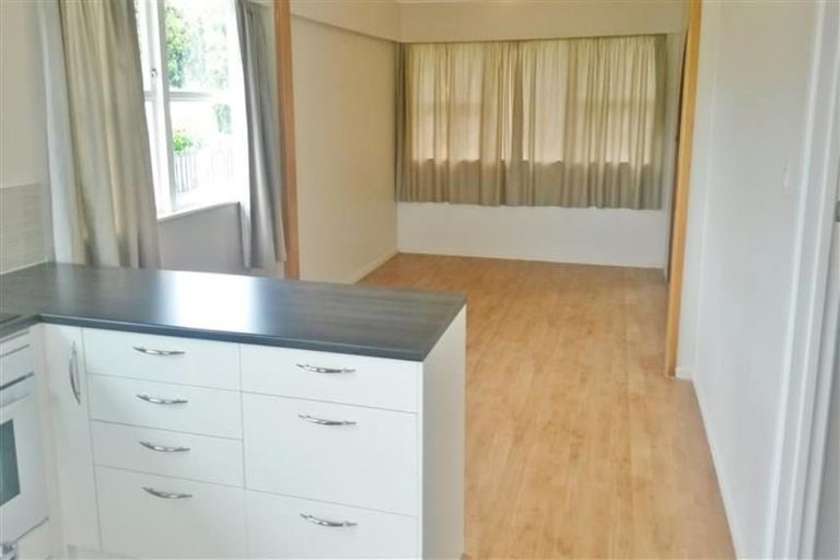 Photo of property in 15 Bittern Place, Henderson, Auckland, 0610