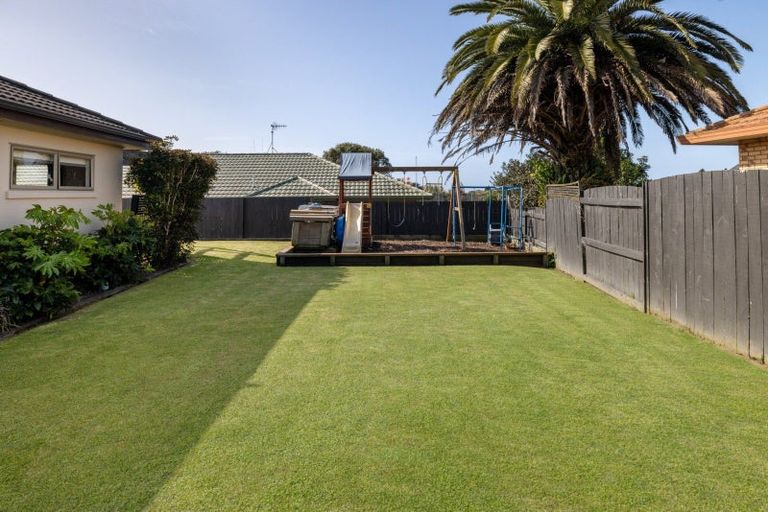 Photo of property in 8 Wouldbank Way, Welcome Bay, Tauranga, 3112